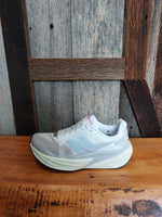 Load image into Gallery viewer, W New Balance FuelCell Rebel v5
