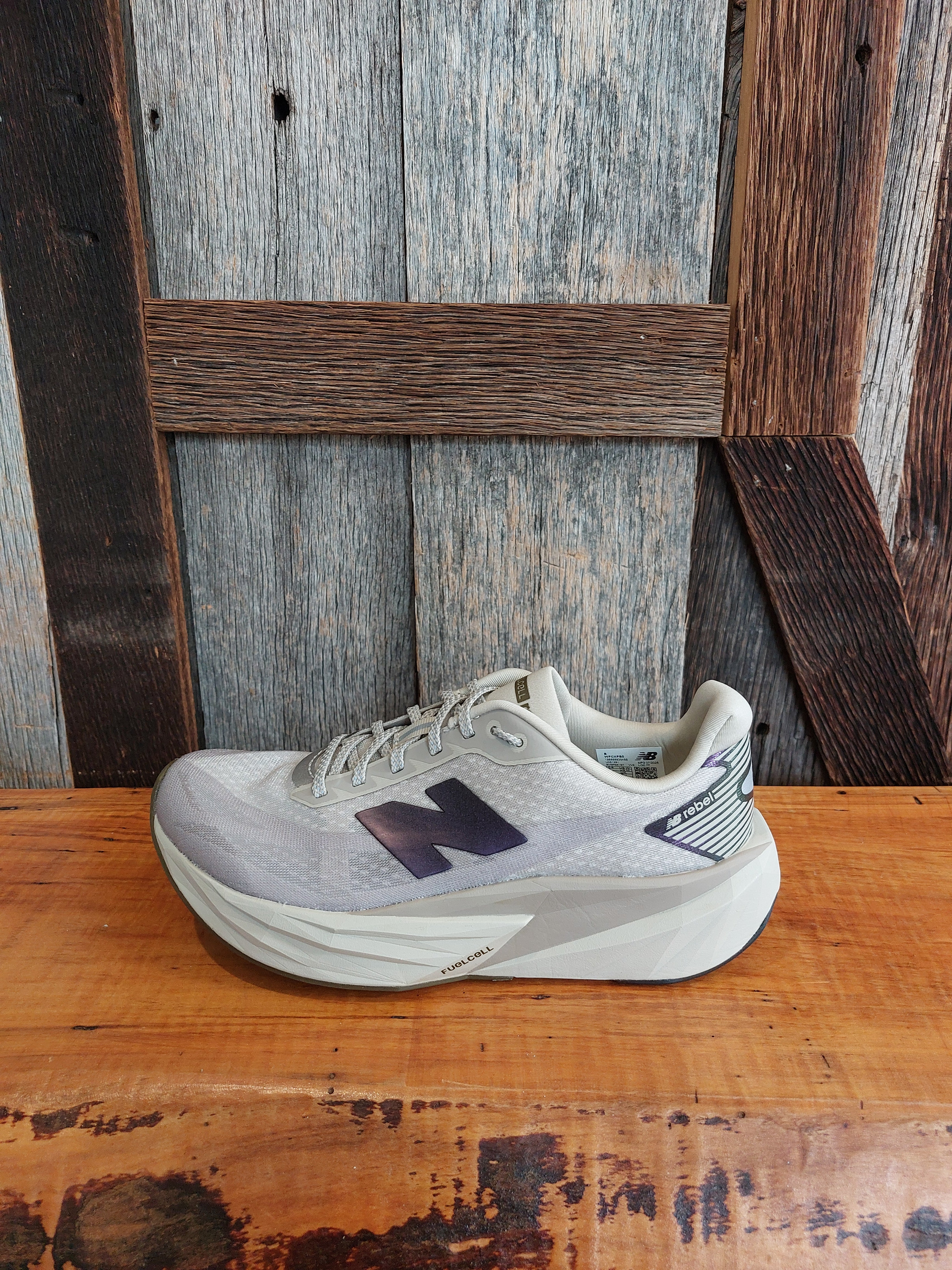 W New Balance FuelCell Rebel v5