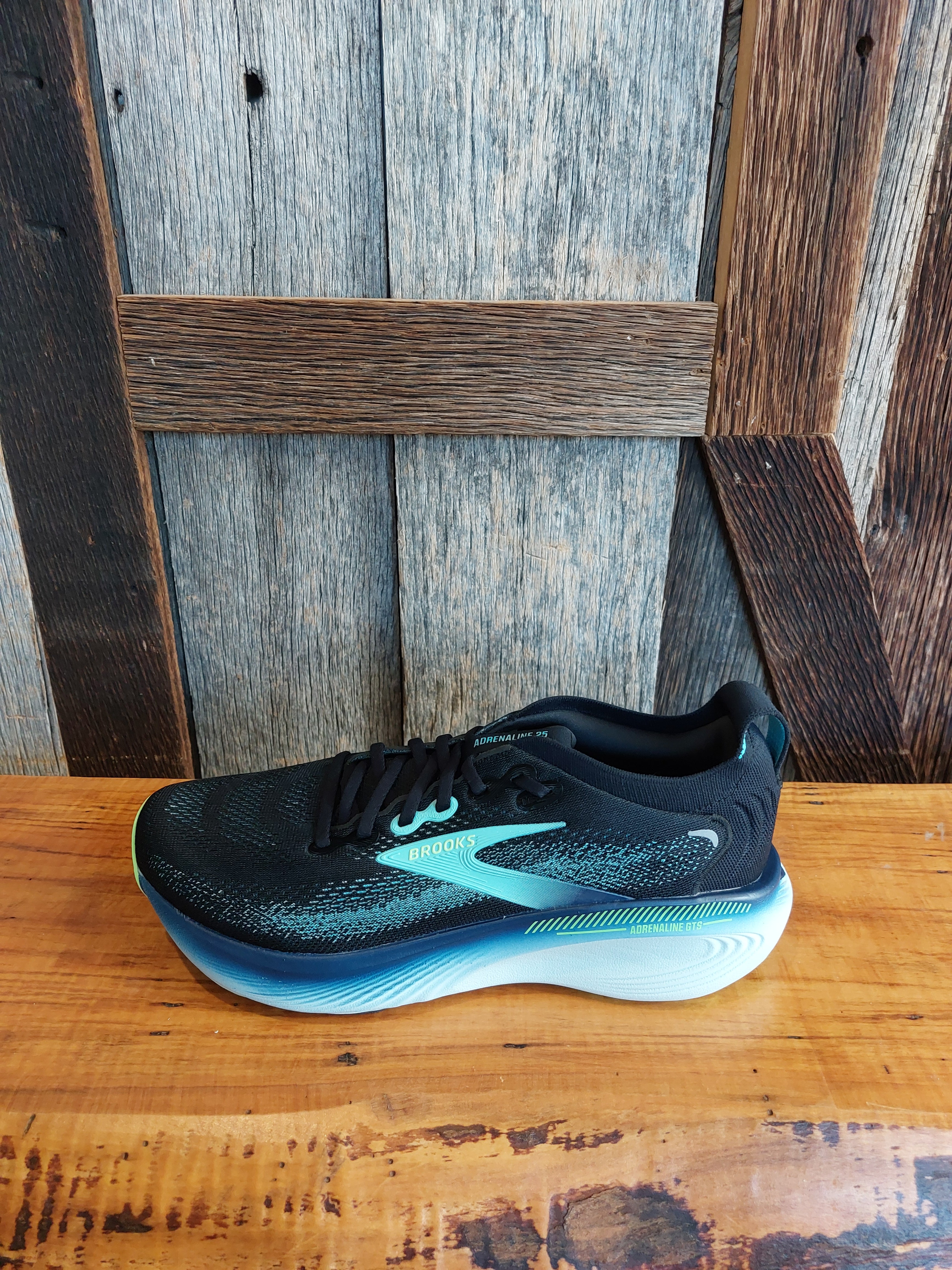 M Brooks Adrenaline GTS 25