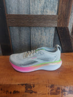 Load image into Gallery viewer, W Brooks Adrenaline GTS 25

