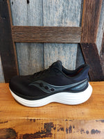 Load image into Gallery viewer, M Saucony Triumph 24
