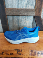 Load image into Gallery viewer, M Asics Novablast 5
