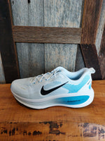 Load image into Gallery viewer, M Nike Vomero 18
