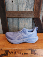 Load image into Gallery viewer, W Asics Novablast 5

