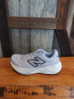 Load image into Gallery viewer, W New Balance 880v15

