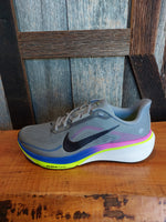 Load image into Gallery viewer, M Nike Air Zoom Pegasus 42
