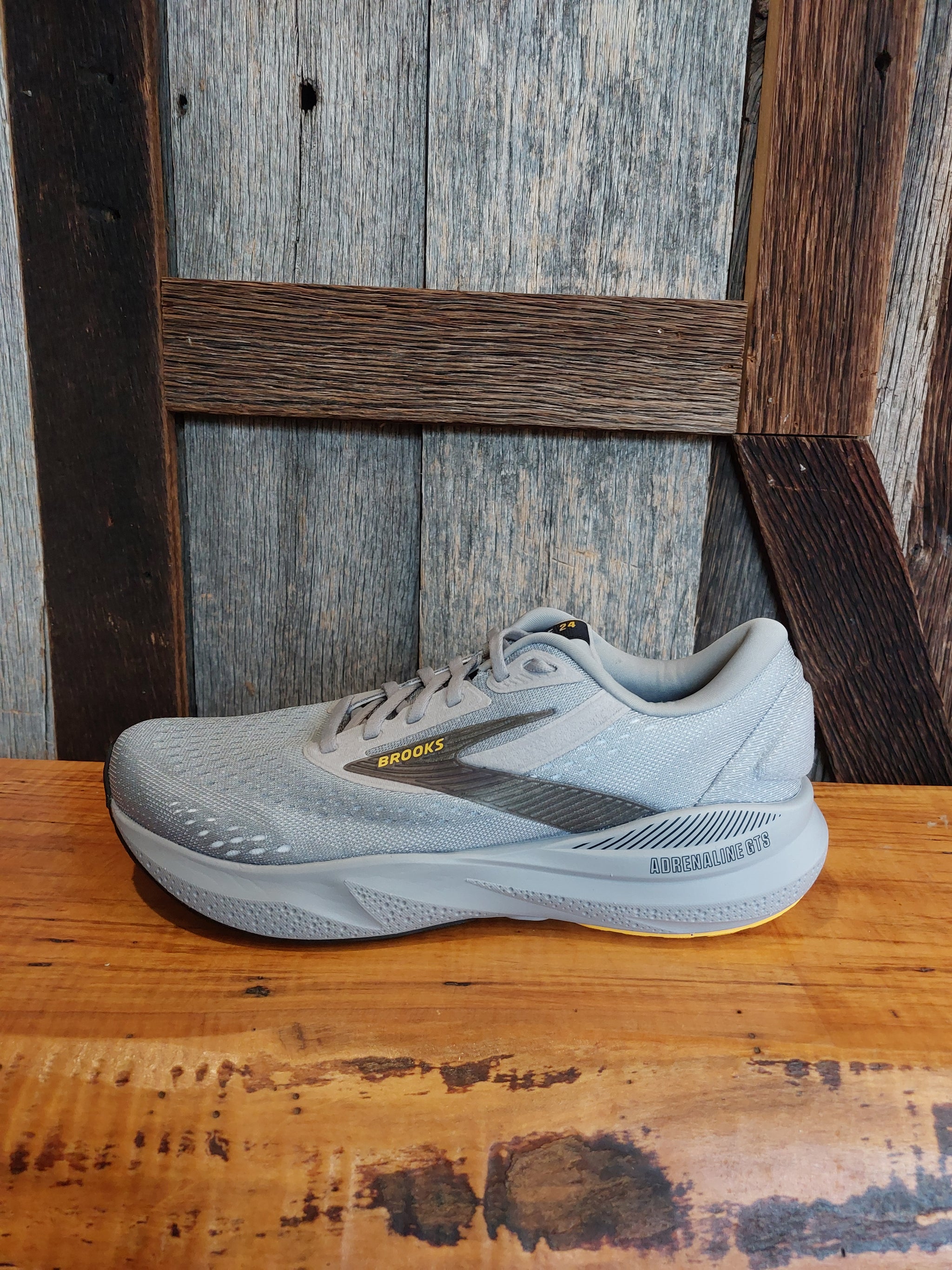 Men's Road Shoes – Ohio Valley Running Company