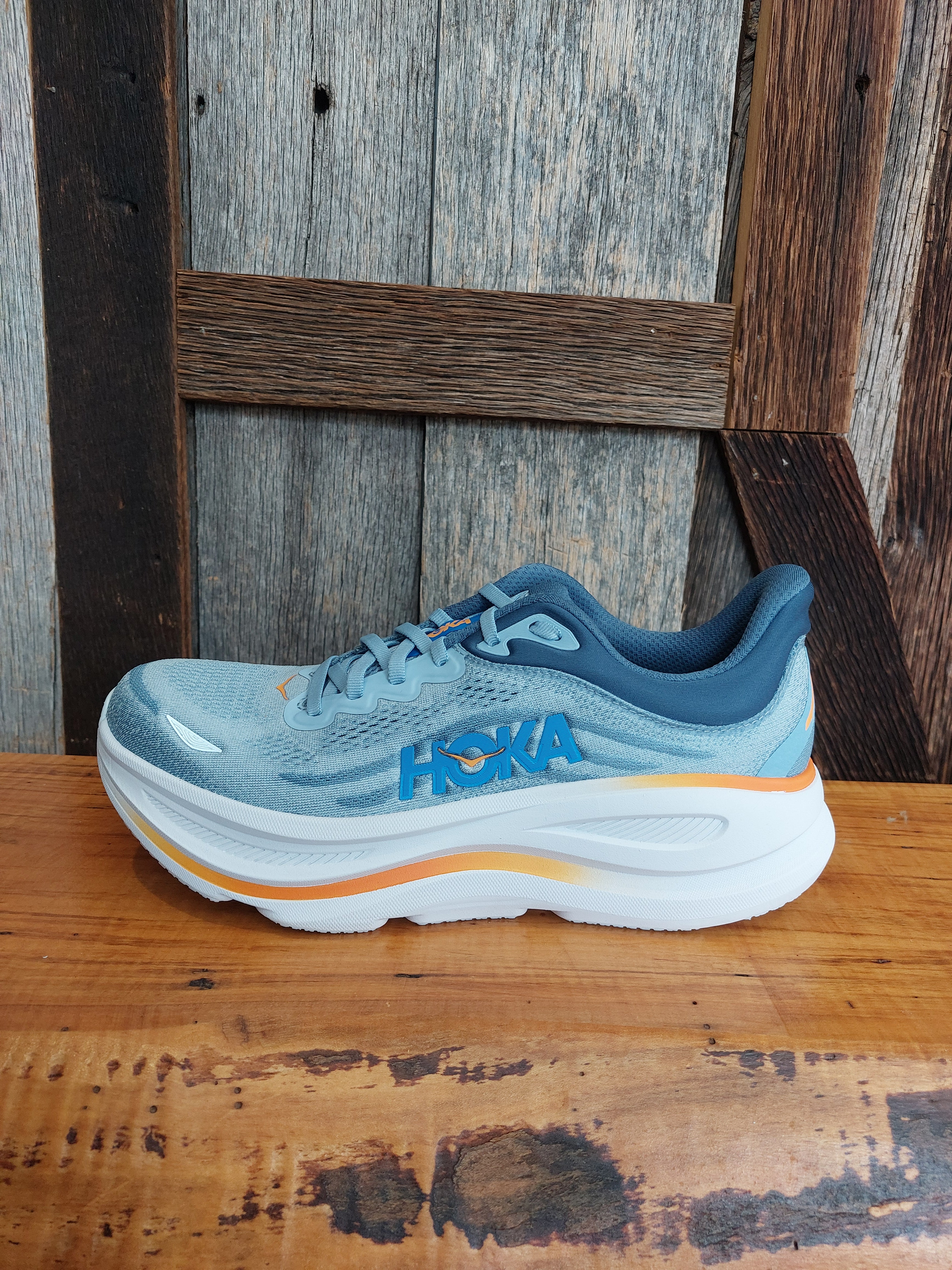 M Hoka Bondi 9