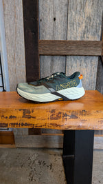 Load image into Gallery viewer, M Hoka Speedgoat 7
