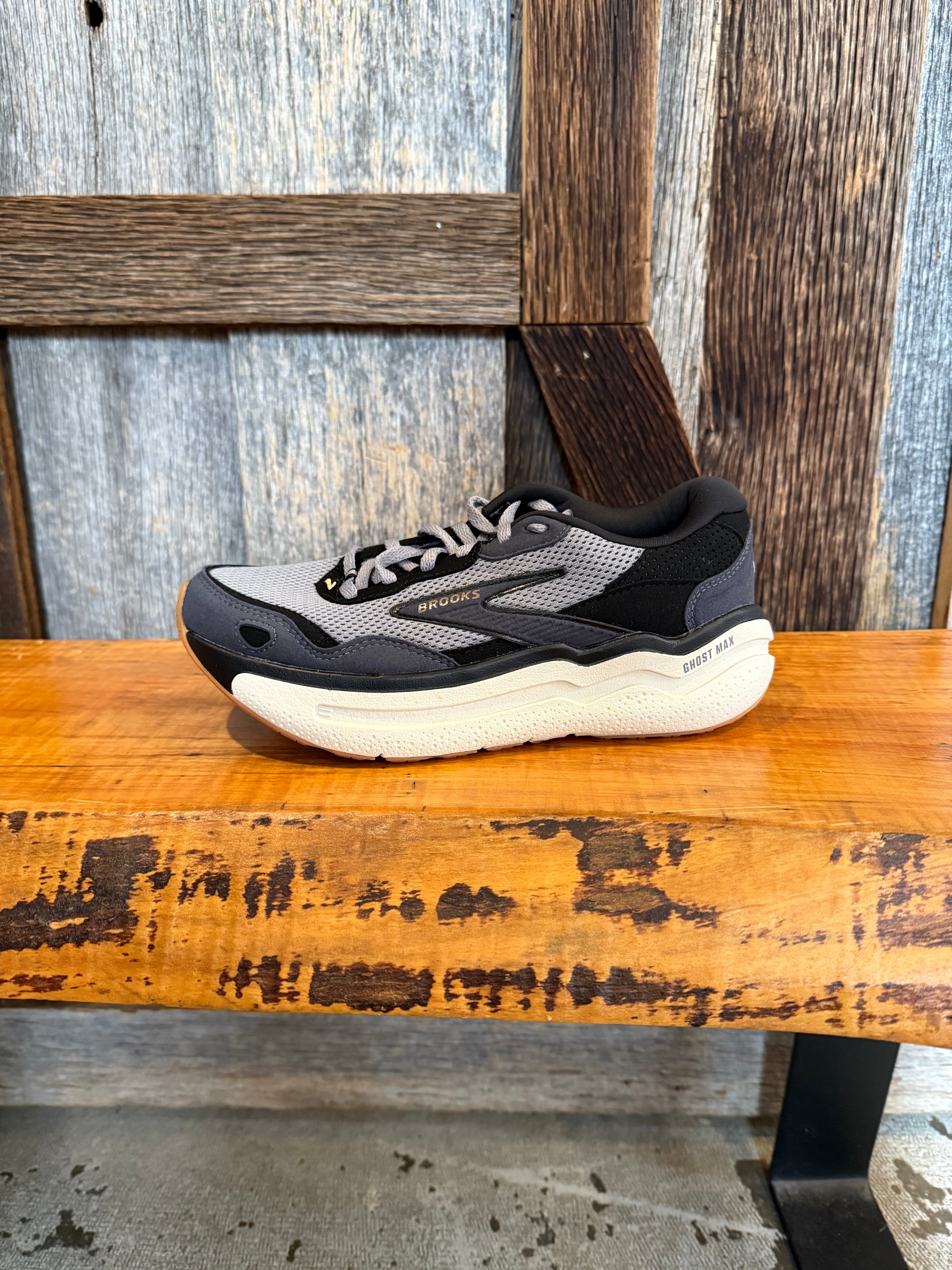 W Brooks Ghost Max SE