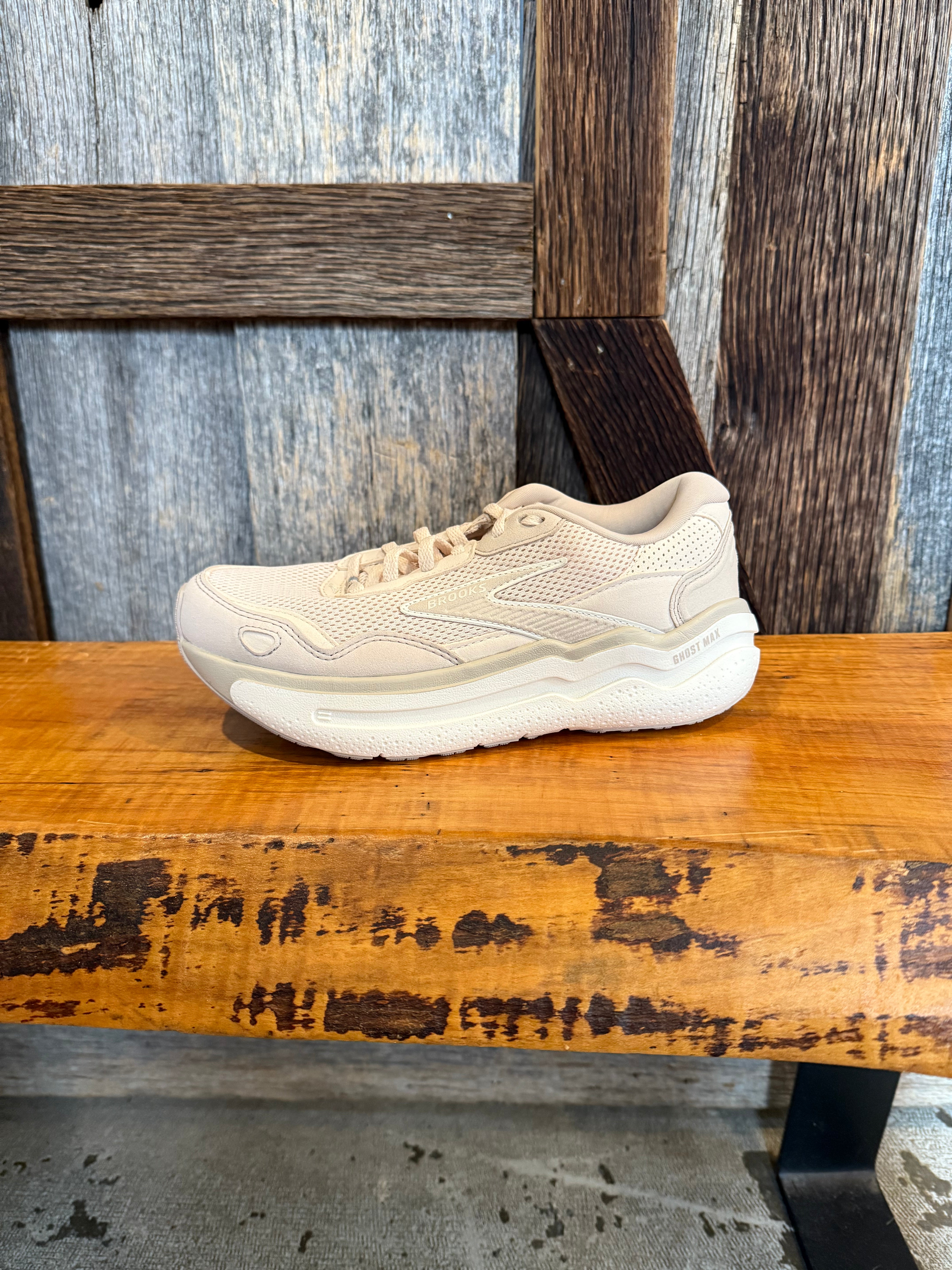 W Brooks Ghost Max SE