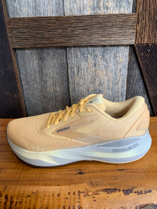 W Brooks Adrenaline GTS 24