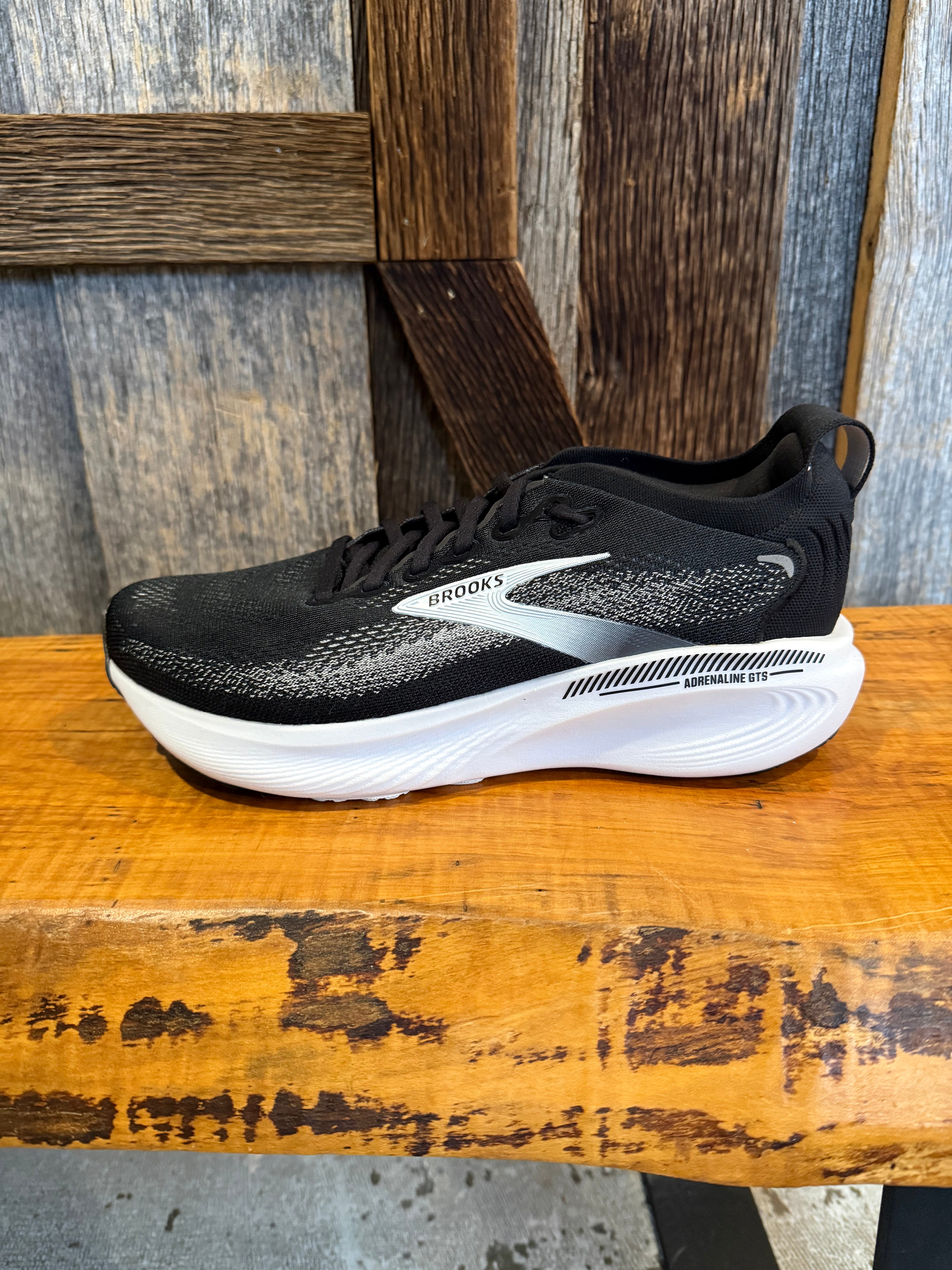 M Brooks Adrenaline GTS 25