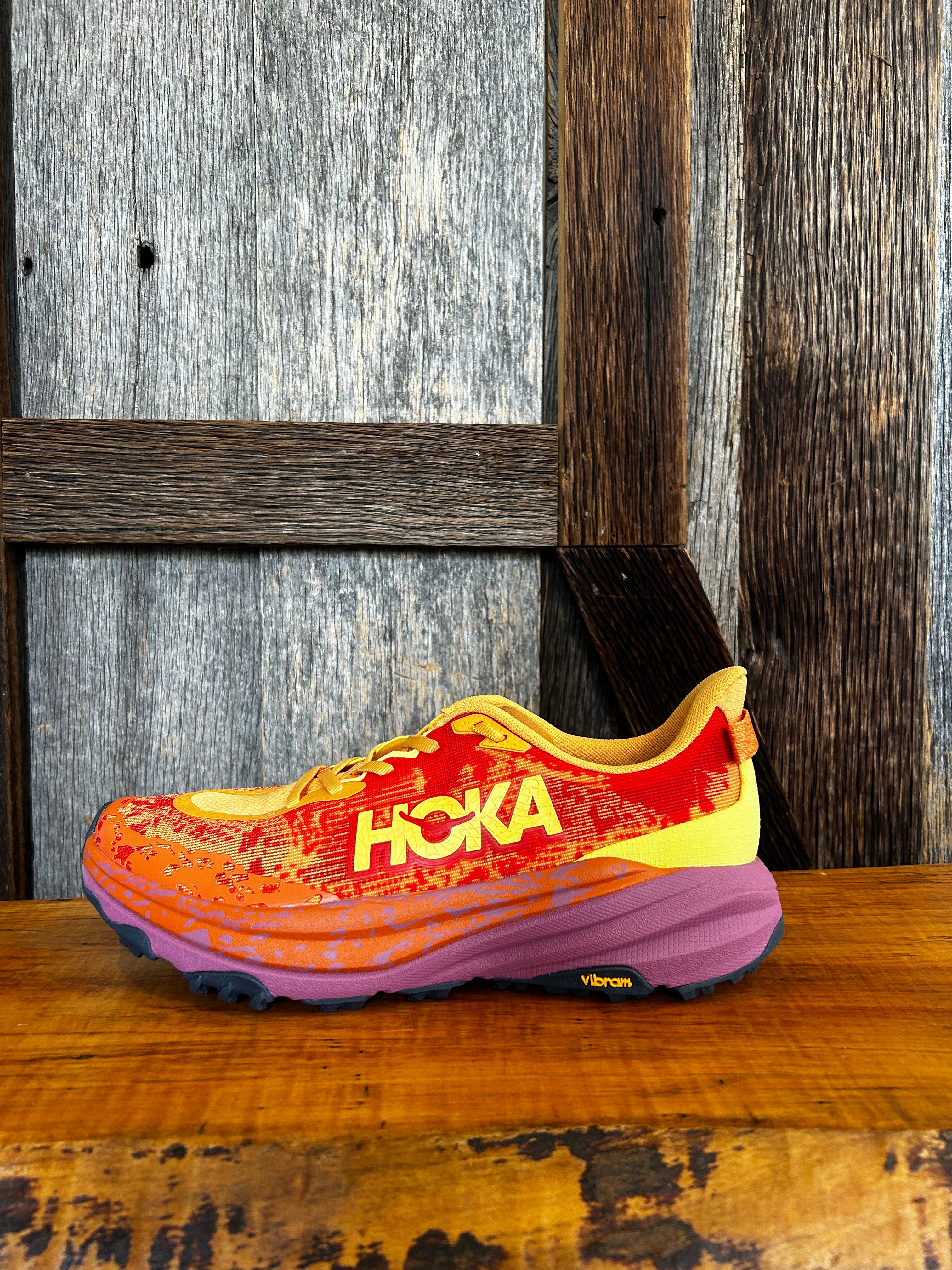 M Hoka Speedgoat 6