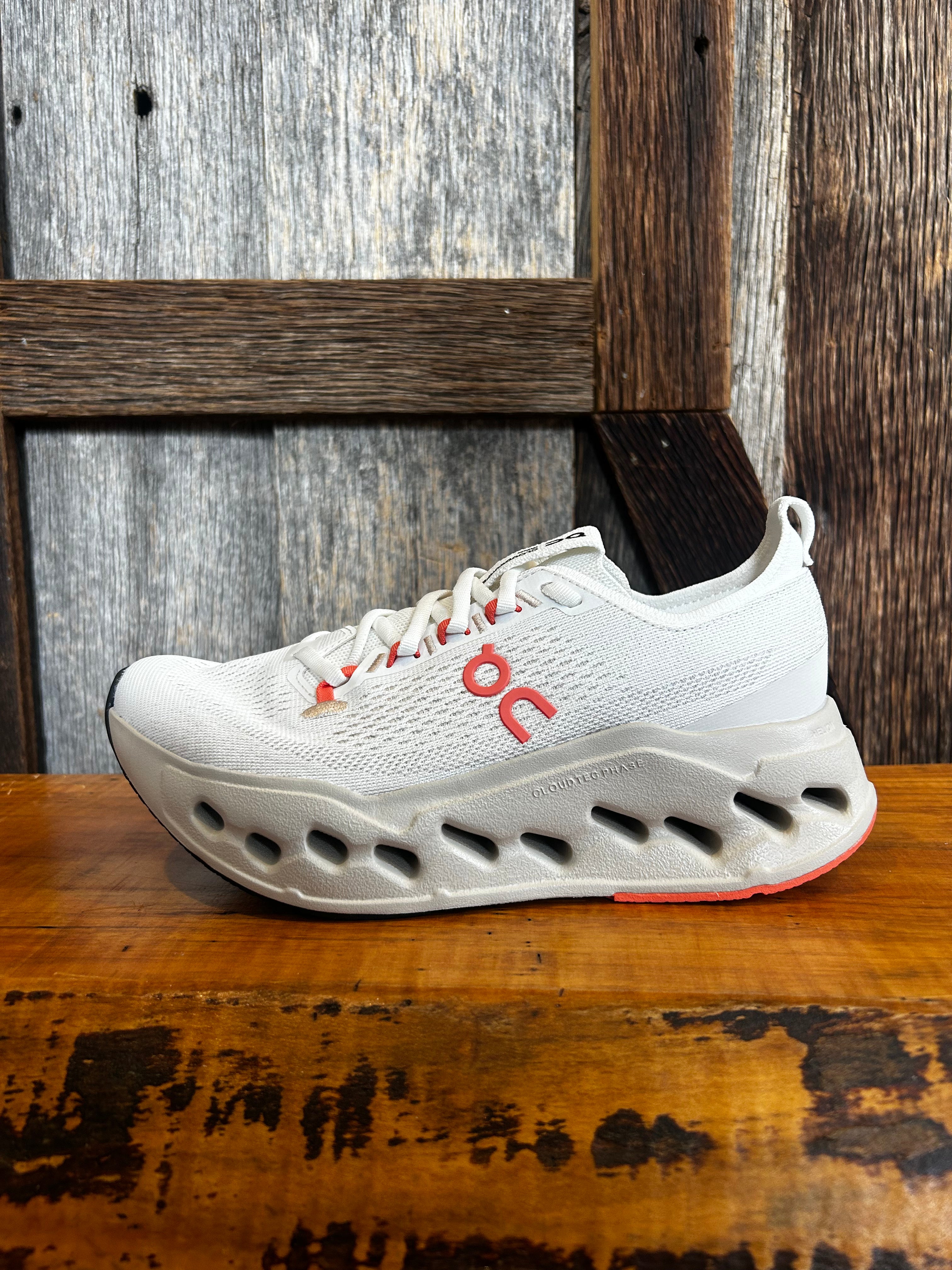 W On Cloudsurfer Max – Ohio Valley Running Company W On Cloudsurfer Max – Ohio Valley Running Company