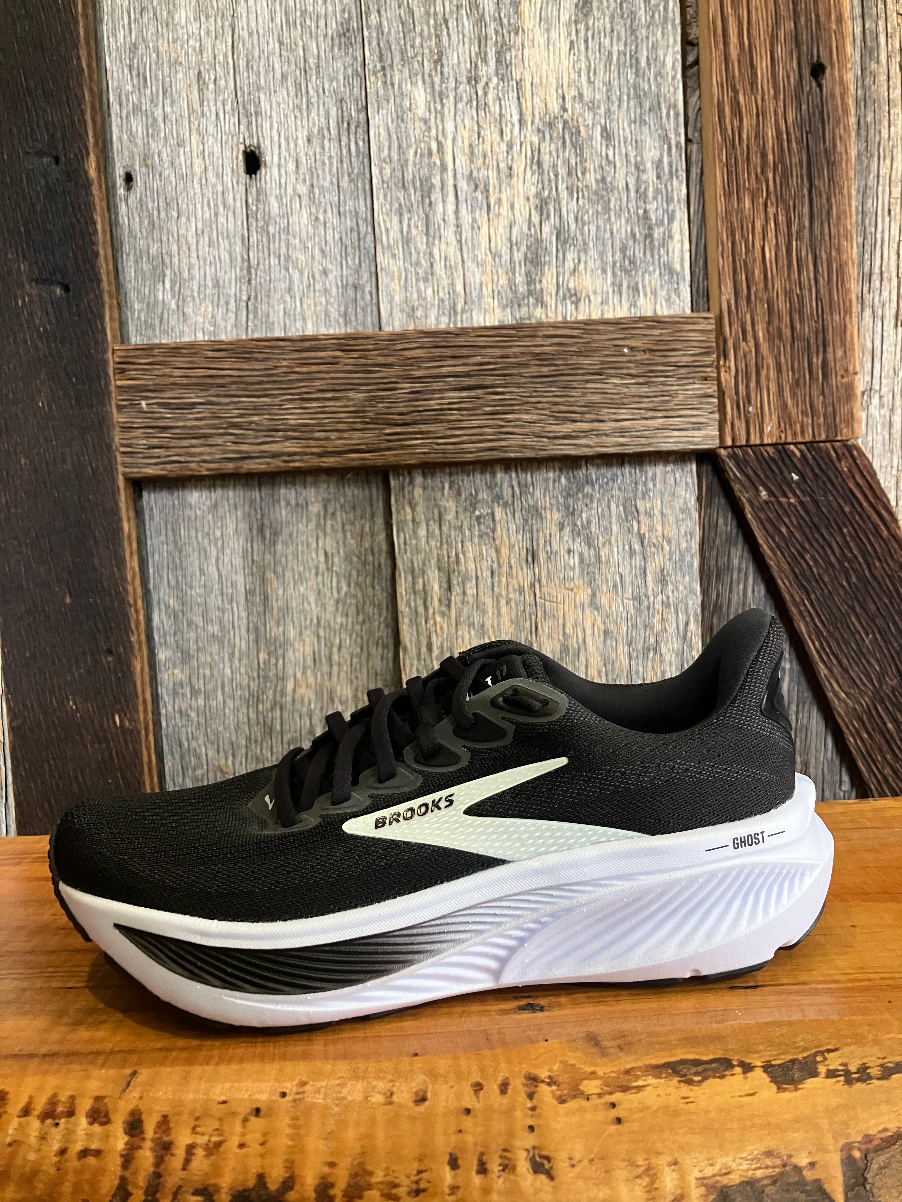 W Brooks Ghost 17