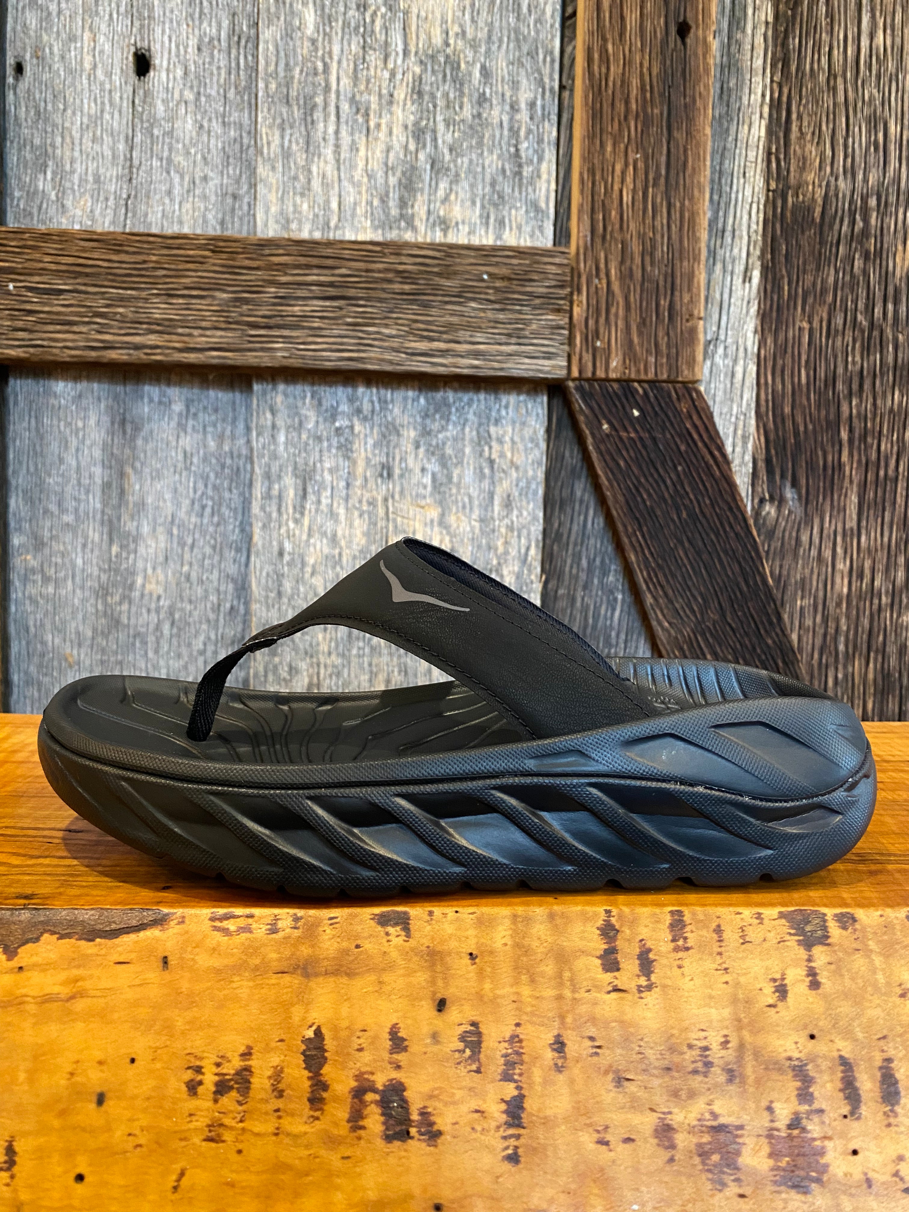 W Hoka Ora Recovery Flip Sandal Ohio Valley Running Company