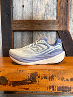 Load image into Gallery viewer, W New Balance 1080v15
