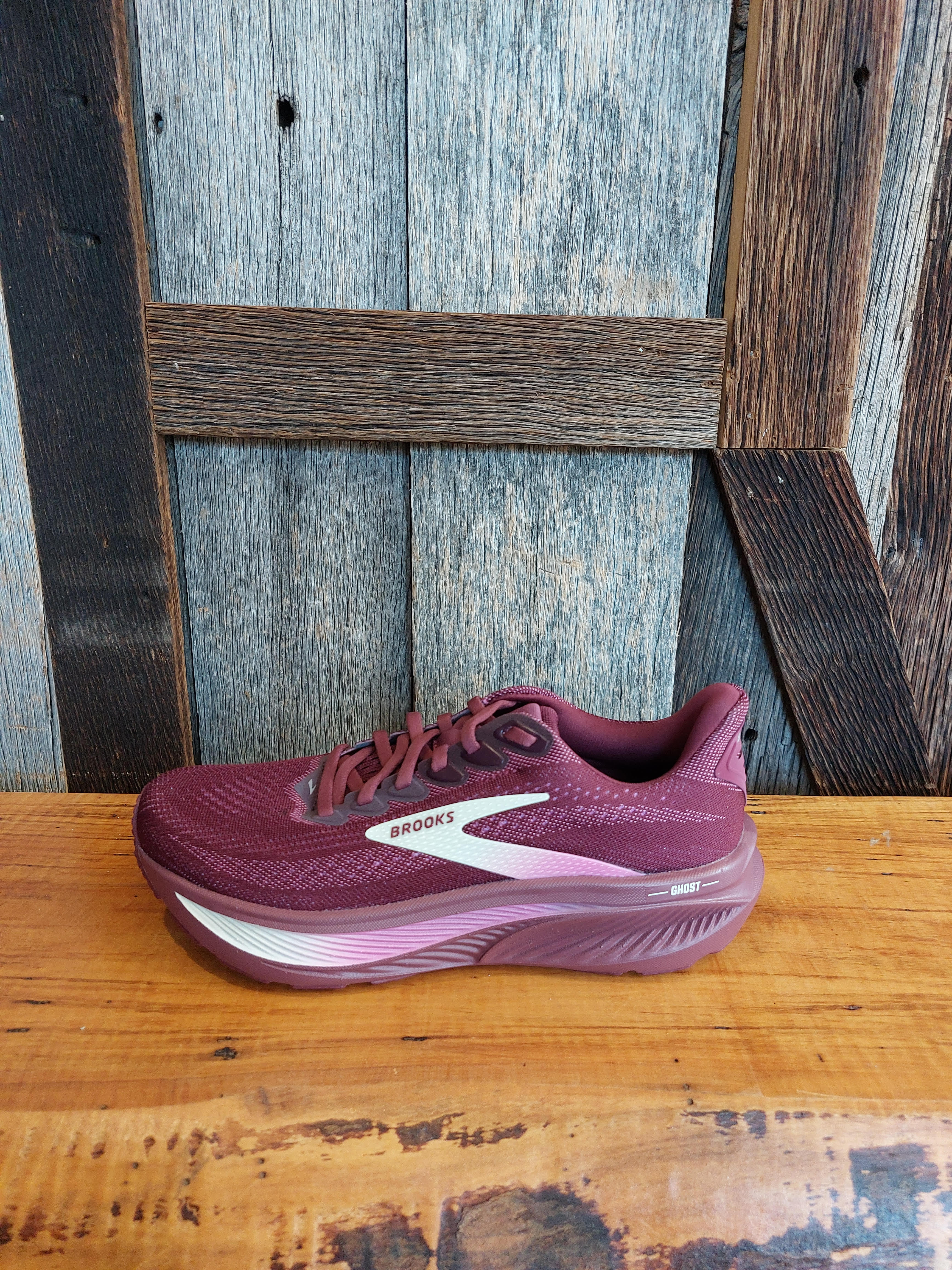 W Brooks Ghost 17