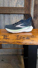 Load image into Gallery viewer, W Brooks Glycerin 23
