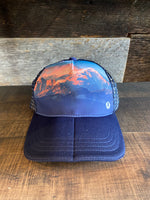 Load image into Gallery viewer, Oiselle Runner Trucker Hat
